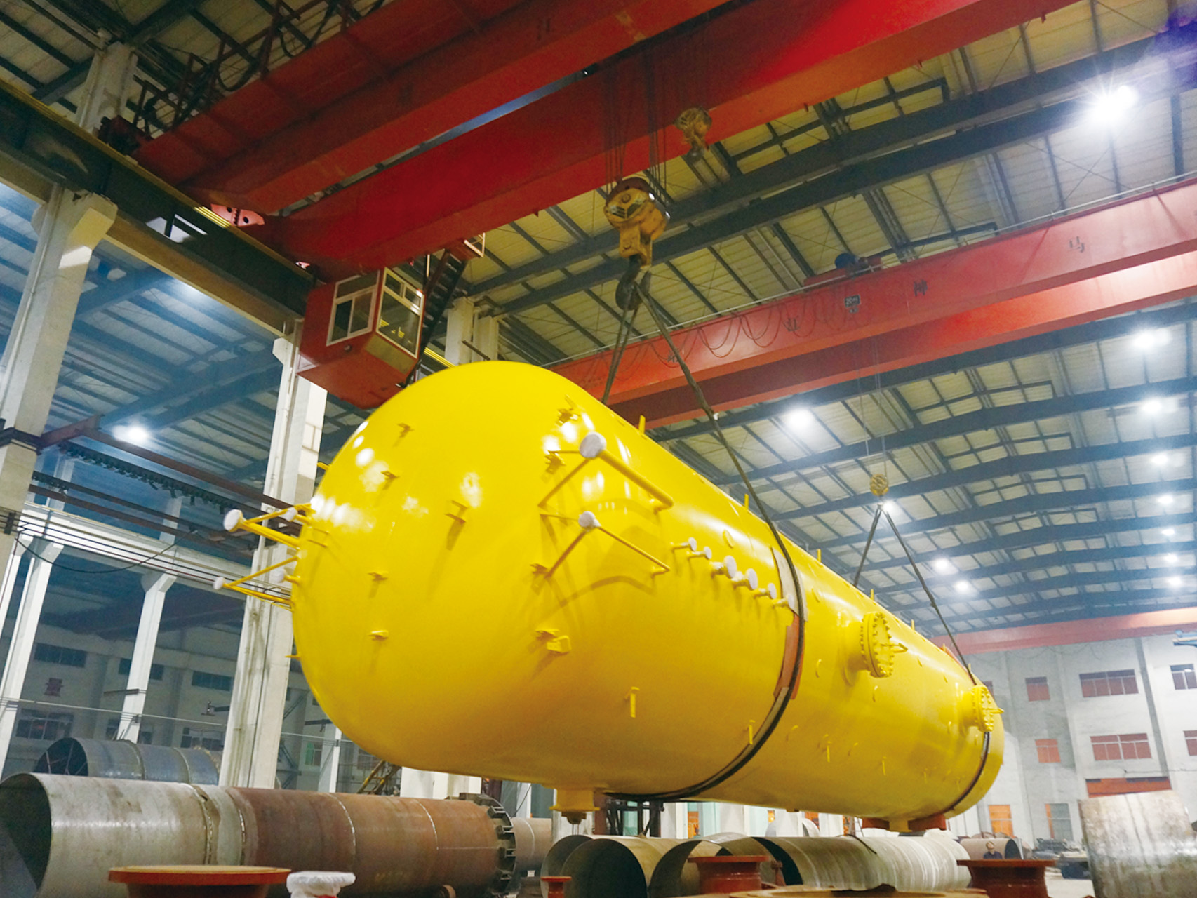 Series liquid ammonia and liquid chlorine storage 