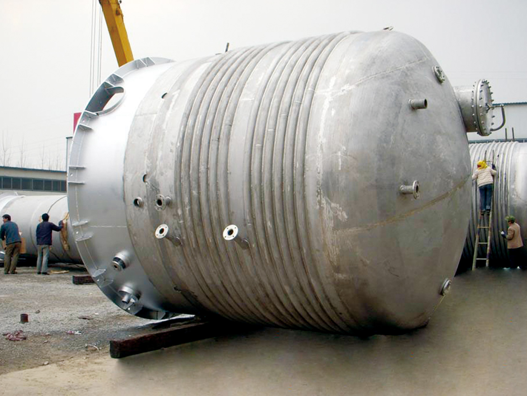 Other tanks, separators, dividing cylinders, buffe