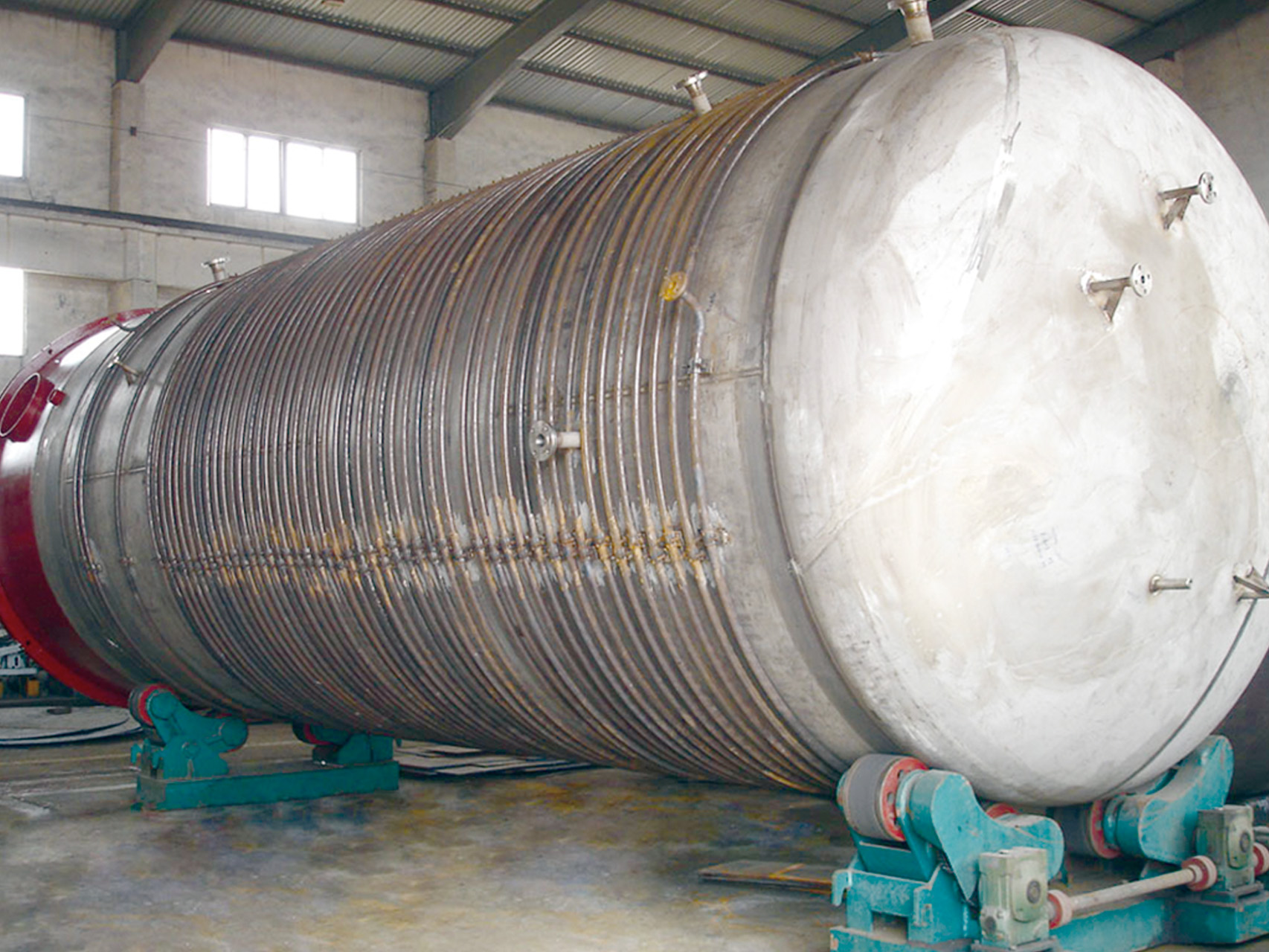 Other tanks, separators, dividing cylinders, buffe
