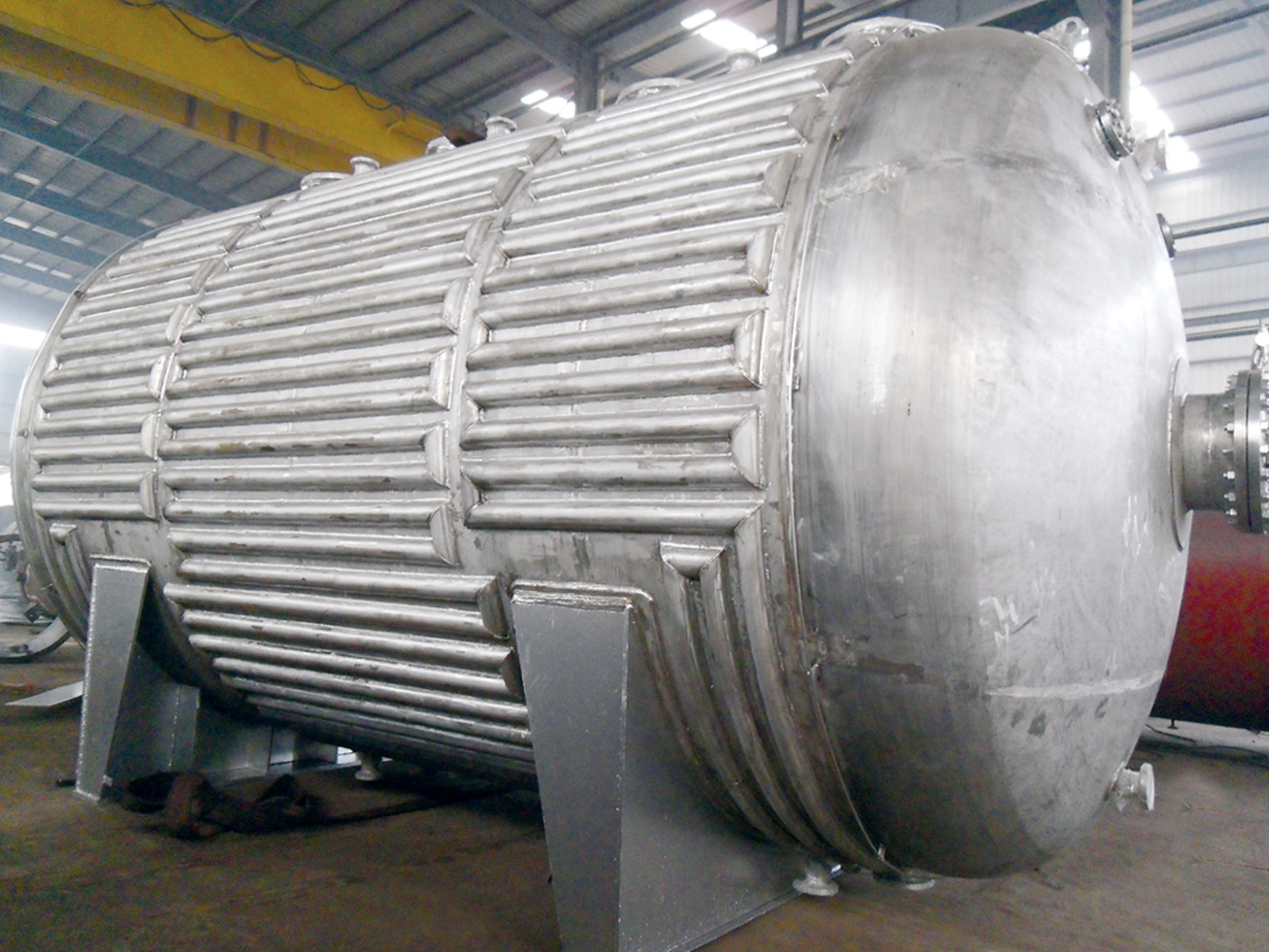 Other tanks, separators, dividing cylinders, buffe